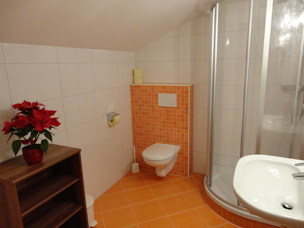 שלאדמינג Gaestehaus Bergrast חדר תמונה